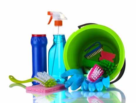 Local carpet cleaner removing stains from a living room carpet
